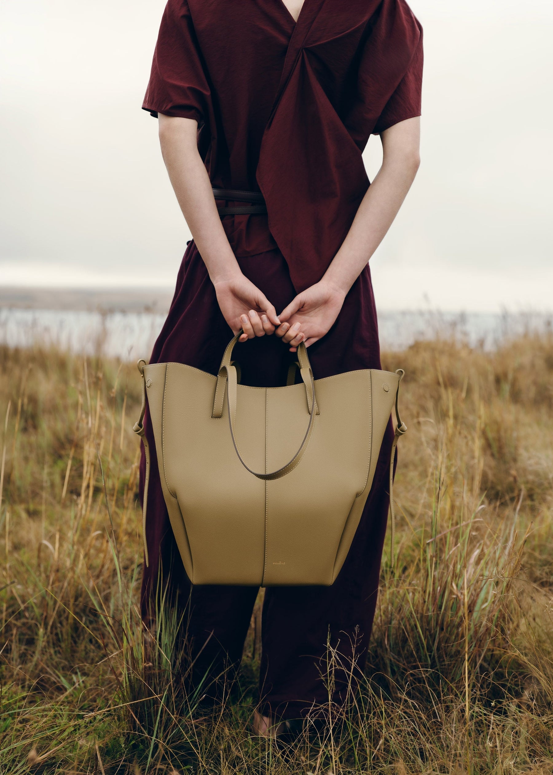 Cyme Tote - Textured Smoky Olive